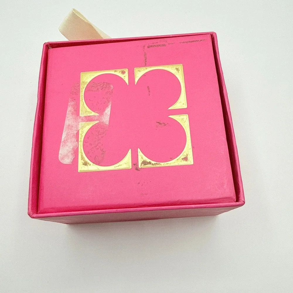 Liz Claiborne Gold Tone Flower Brooch Vintage Style Statement — Perfect for Gift
